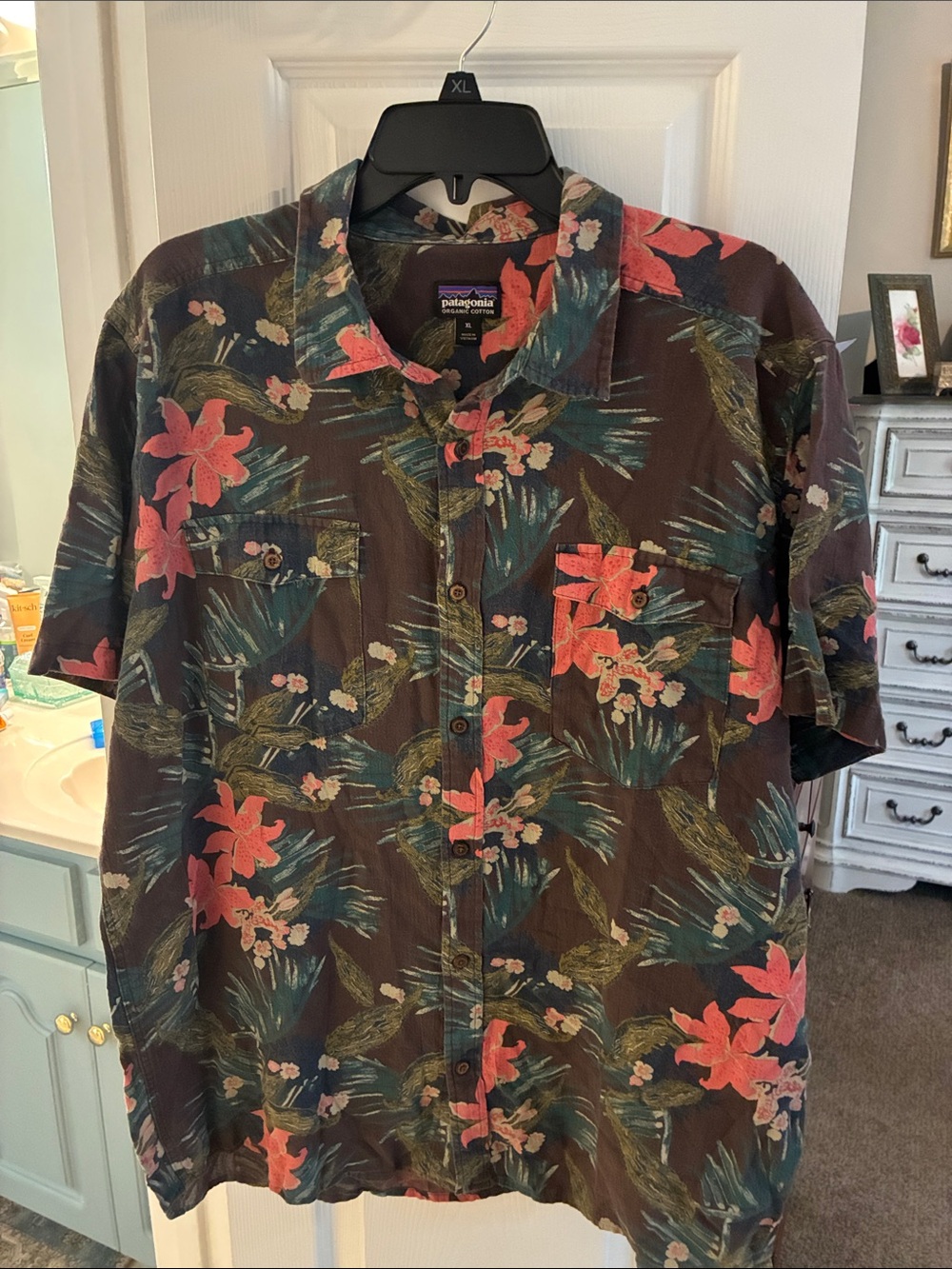 Patagonia Men’s 100% Organic Cotton Hawaiian Floral Button Shirt SZ XL